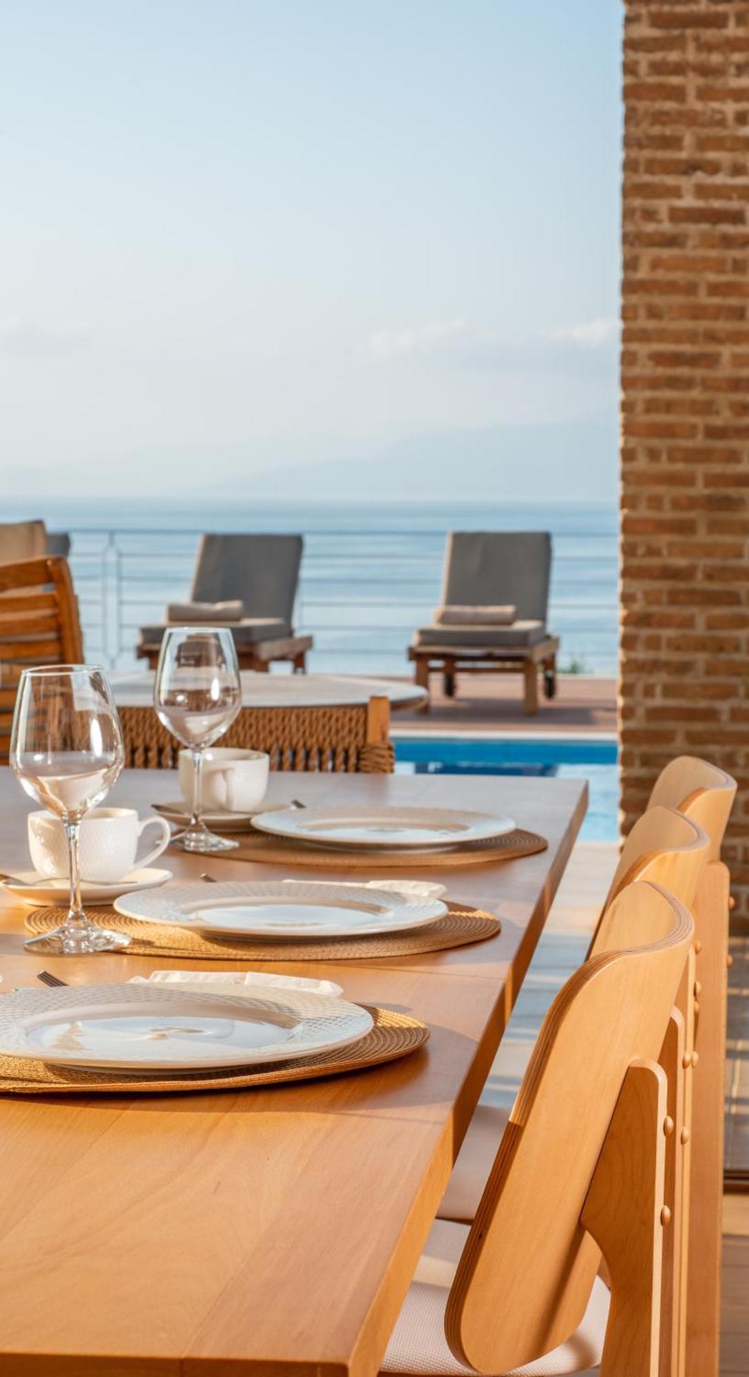 Iris Lefkada - Karavi With Private Sea Access
